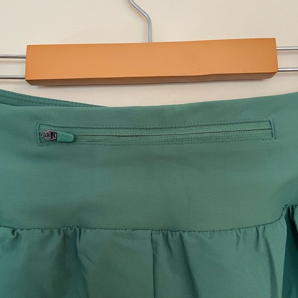 Old Navy Running Shorts - Size M - Picture 5 of 6